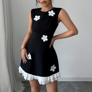 Flower Round Neck Sleeveless Dress